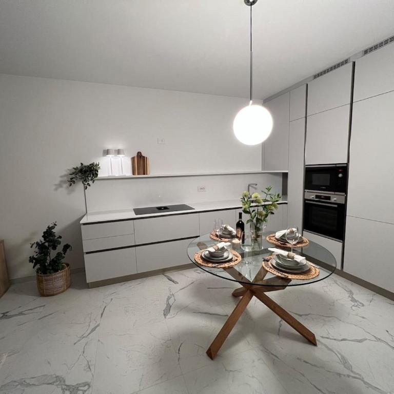 New and luxurious apartment central in Gravedona - Appartamento con 2 Camere da Letto e Vista Piscina - 46