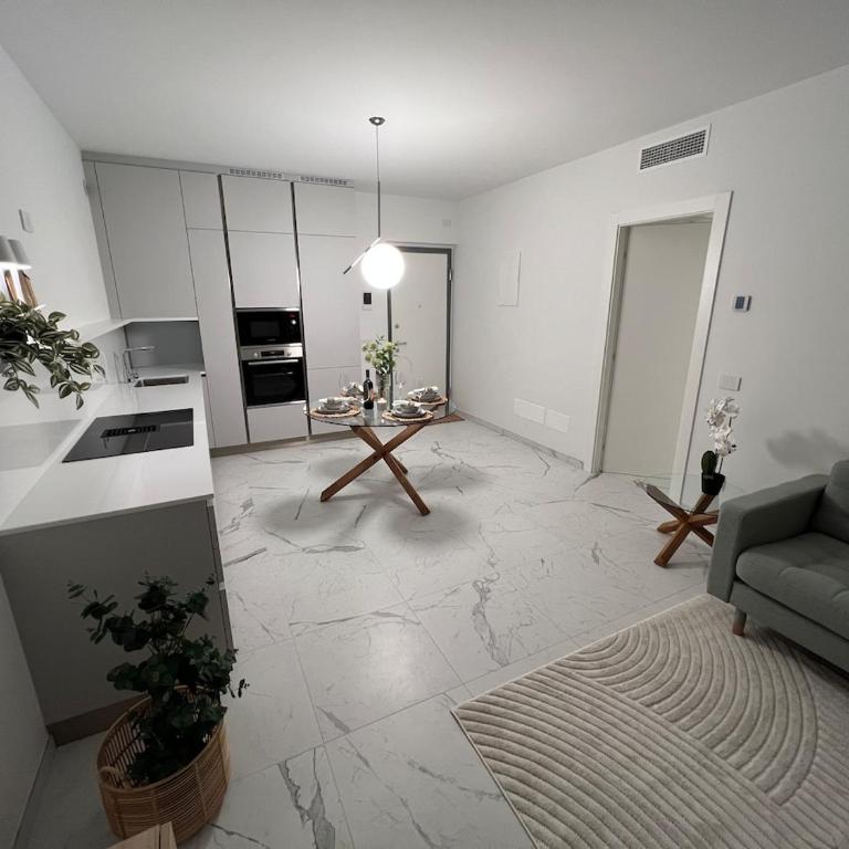 New and luxurious apartment central in Gravedona - Appartamento con 2 Camere da Letto e Vista Piscina - 47