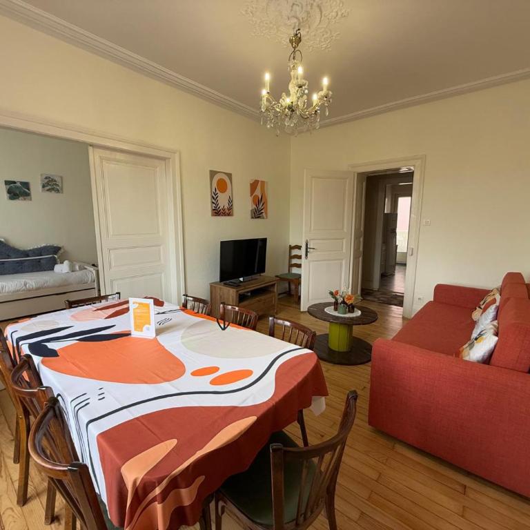 Le Kablé - Proche Palais de la Musique et des Congrès - Lycée Kléber - Three-Bedroom Apartment - 17