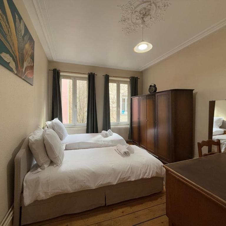 Le Kablé - Proche Palais de la Musique et des Congrès - Lycée Kléber - Three-Bedroom Apartment - 16