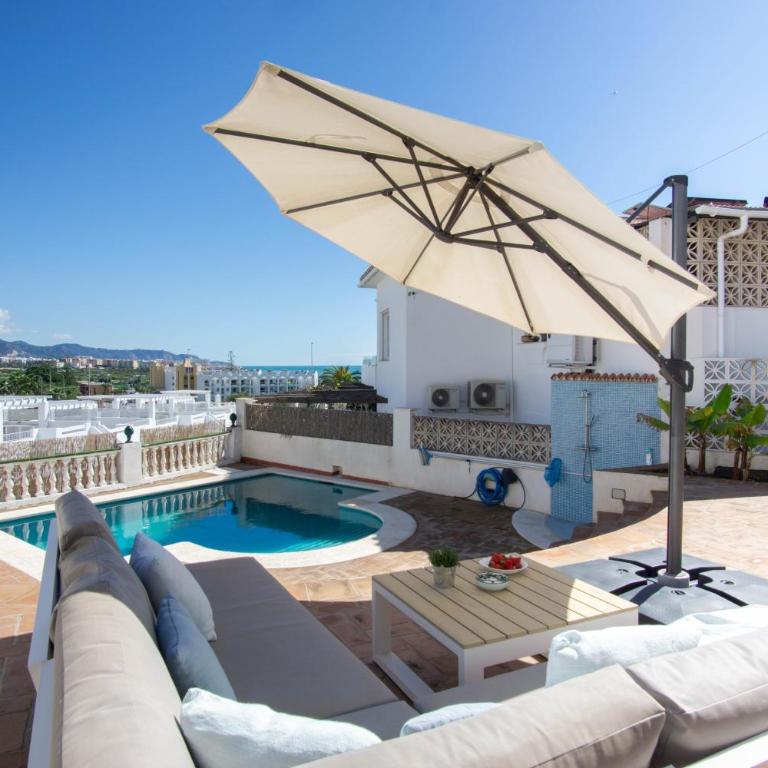 Private Beach Villa for 6 with Seaview, Pool & big Sun Terrace - Villa de 3 dormitorios - 1