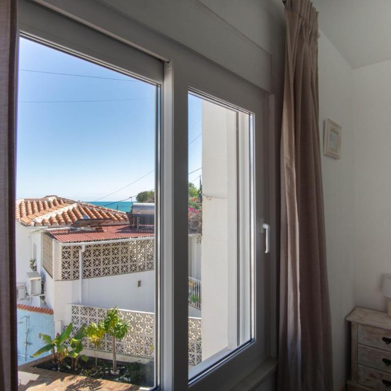 Private Beach Villa for 6 with Seaview, Pool & big Sun Terrace - Villa de 3 dormitorios - 28