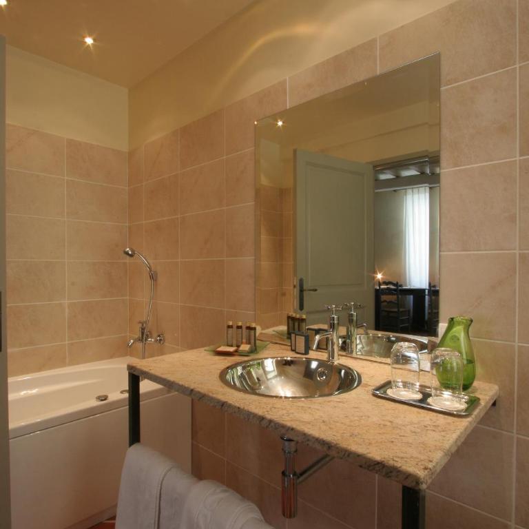Hostellerie et la parenthese uzes - Chambre Double Confort - 1