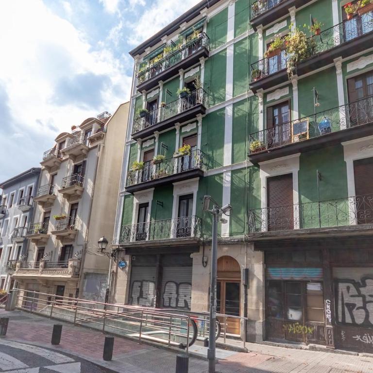 ACOGEDOR Y CON VISTAS - Casco Viejo & Parking - Two-Bedroom Apartment - 29