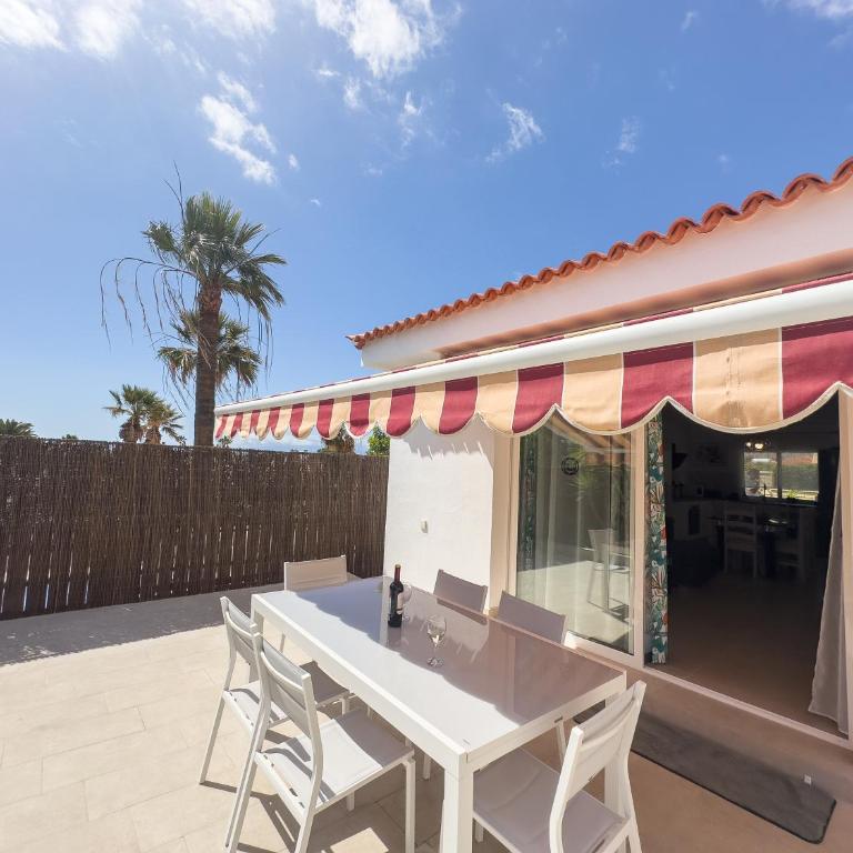 Fully refurbished Private 3BR Villa Heated Pool - Casa Vacacional de 3 dormitorios - 39