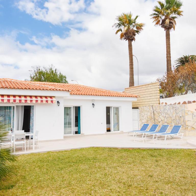 Fully refurbished Private 3BR Villa Heated Pool - Casa Vacacional de 3 dormitorios - 56