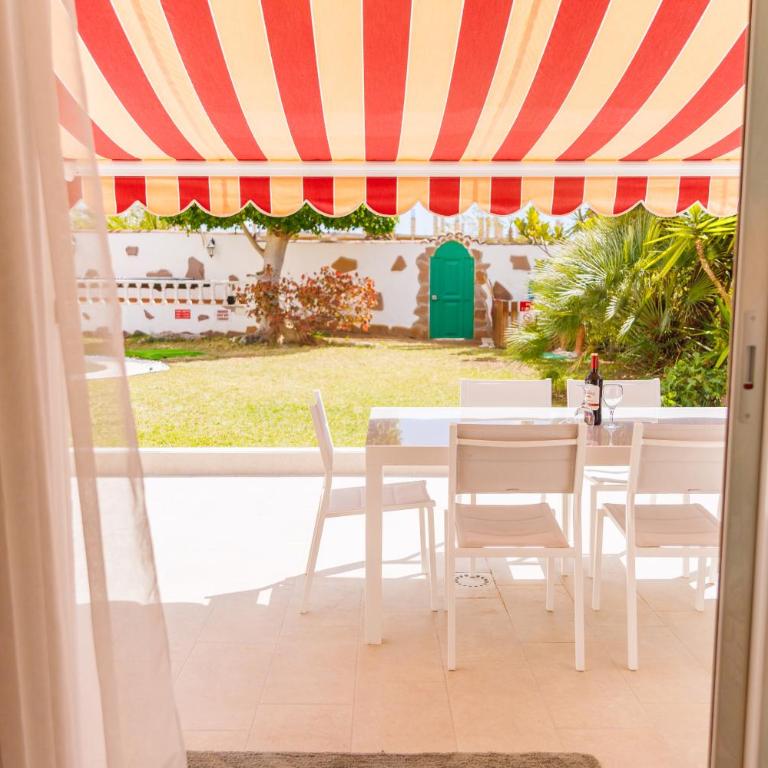 Fully refurbished Private 3BR Villa Heated Pool - Casa Vacacional de 3 dormitorios - 74