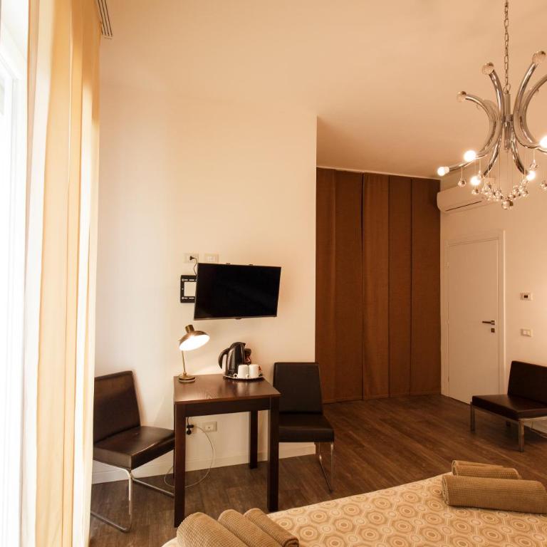 B&B Corso Diaz - Camera Quadrupla con Bagno Privato - 13