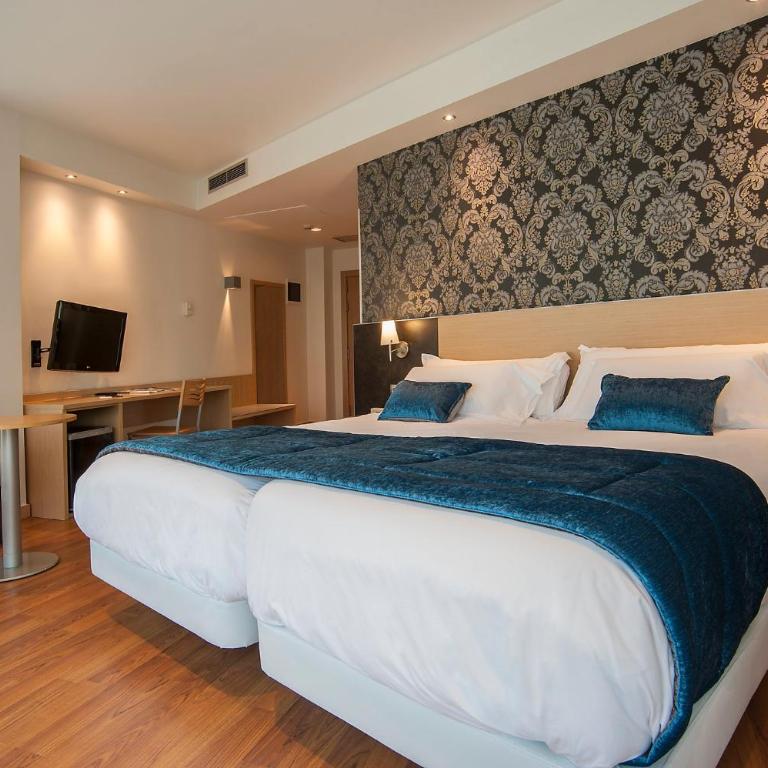 Sercotel Codina - Habitación Triple - 1