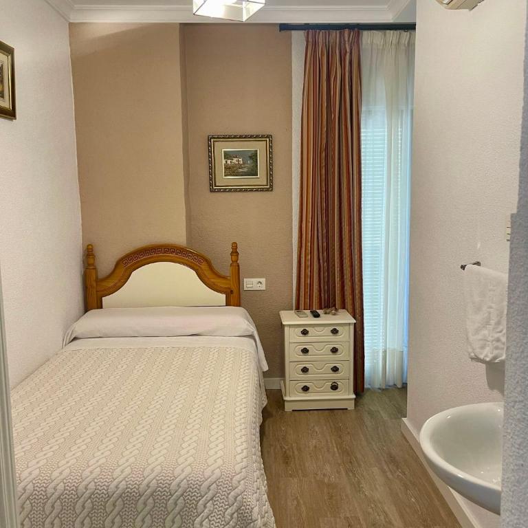 Pension Zurita - Comfort Triple Room - 3