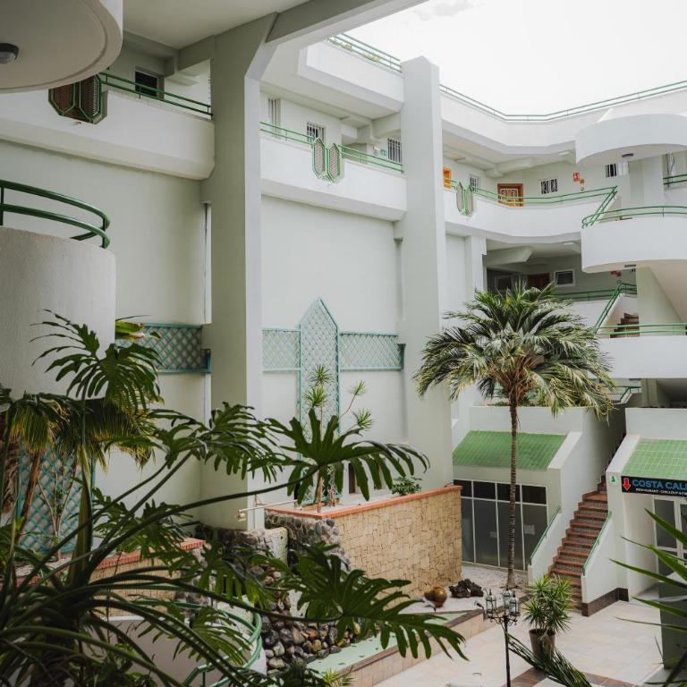 Apartamento con terraza en primera línea El Duque, Altamira - One-Bedroom Apartment - 44