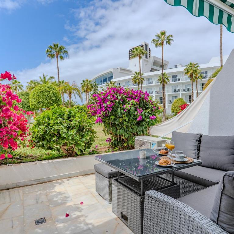 Apartamento con terraza en primera línea El Duque, Altamira - One-Bedroom Apartment - 49