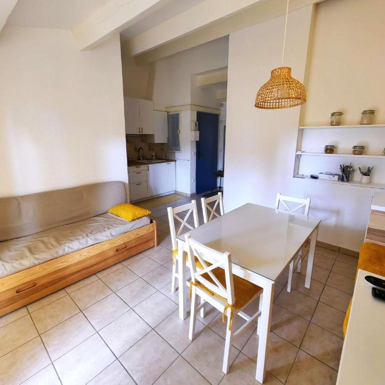 Villa mitoyenne climatisée avec piscine, 4 pers, parking - FR-1-607-210 - Appartamento - 4