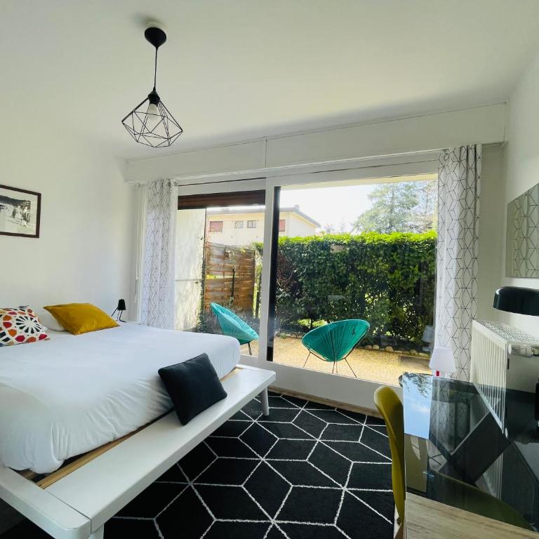 le Nid des Cèdres, voisin des Thermes et du centre - One-Bedroom Apartment - 3