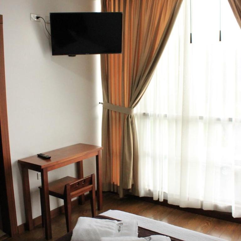 HOSTAL CAMIL - Large Single Room - 1