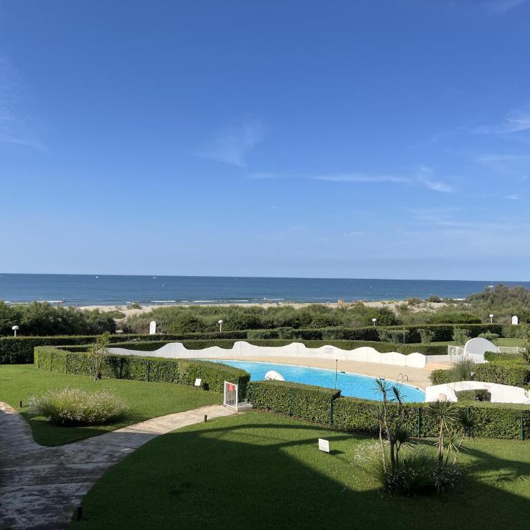 Sol-y-Days Belles Plages RdJ bords de mer et piscine - Apartment - Ground Floor - 2