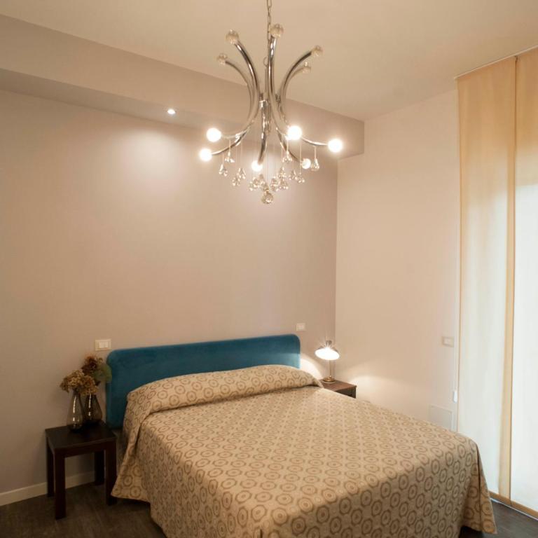 B&B Corso Diaz - Camera Quadrupla con Bagno Privato - 9