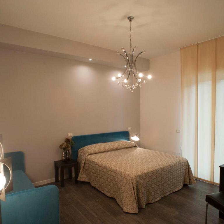 B&B Corso Diaz - Camera Quadrupla con Bagno Privato - 3