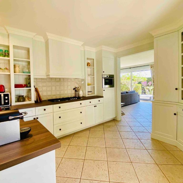 Villa Les Palmiers au Cap d Antibes - Villa 3 Chambres - 3