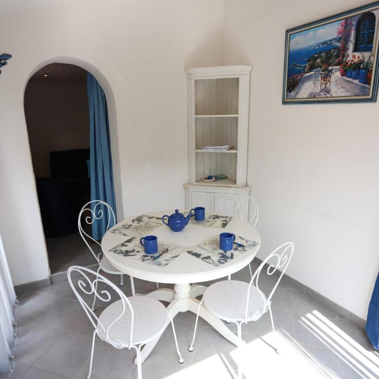 Argeles sur Mer jolie maison avec terrasse et piscine - Maison de Vacances - 6