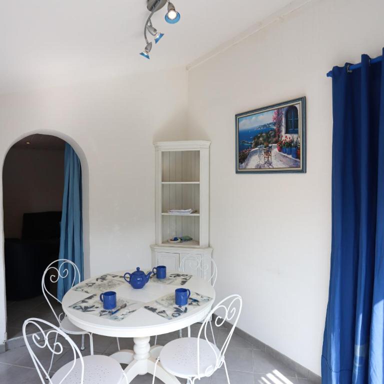 Argeles sur Mer jolie maison avec terrasse et piscine - Maison de Vacances - 10