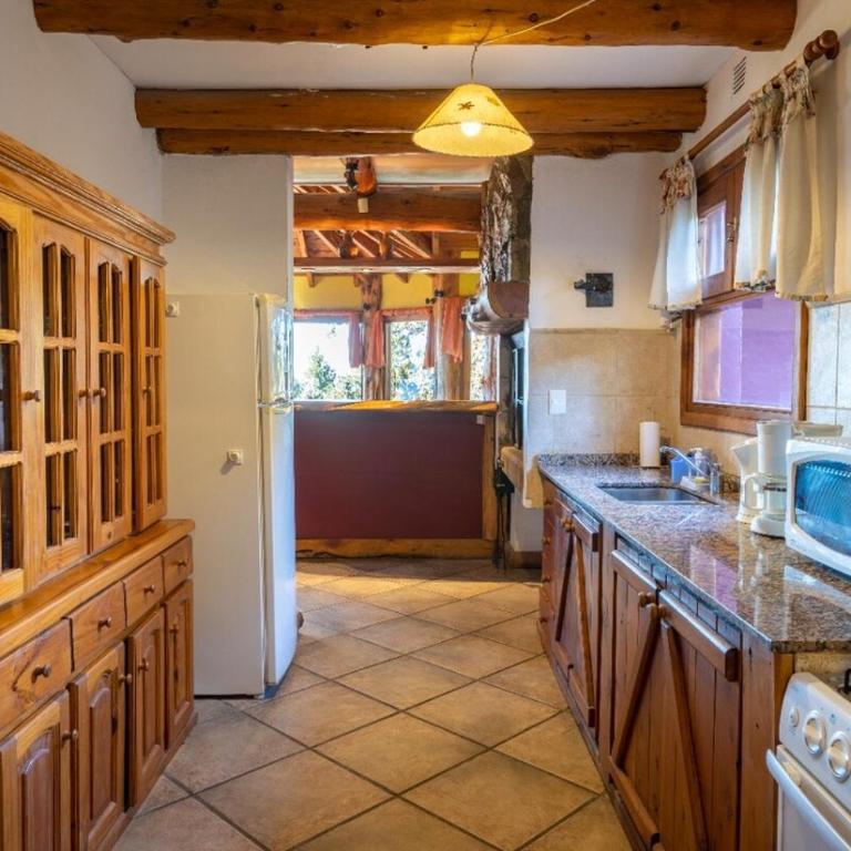 Large house in Patagonia - Five-Bedroom House - 9