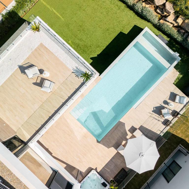 Villa Campanario Front Golf Pool Jacuzzi - Villa - 37