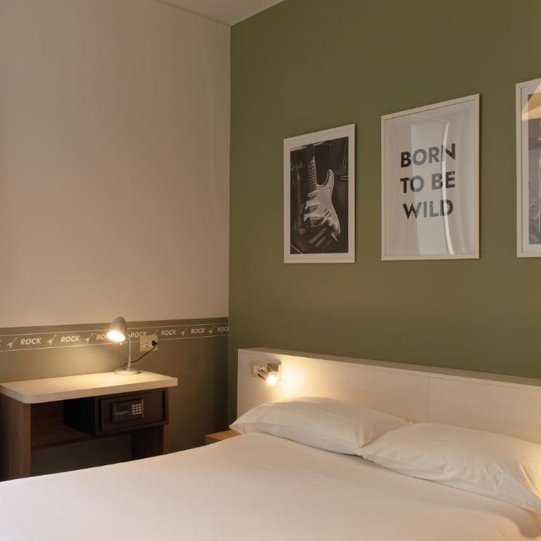 Sure Hotel by Best Western Nologo - Camera Matrimoniale Standard - Non Fumatori - 1