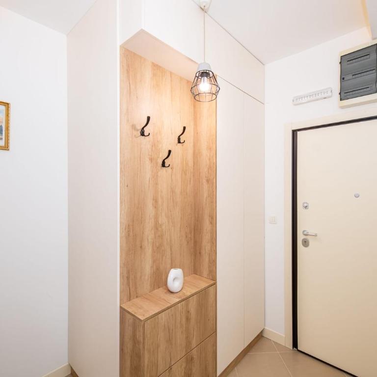 Star - One-Bedroom Apartment - 17