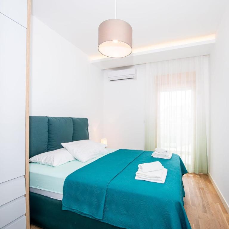 Star - One-Bedroom Apartment - 14