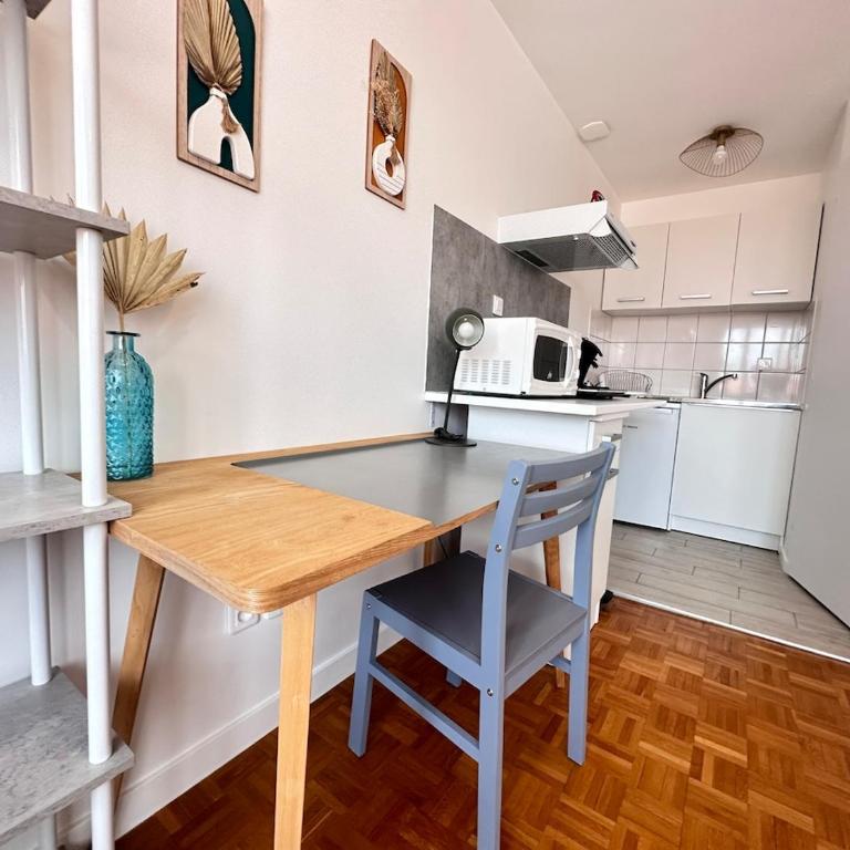 La suite des 3 piliers studio avec parking privé - Appartement 1 Chambre - 10