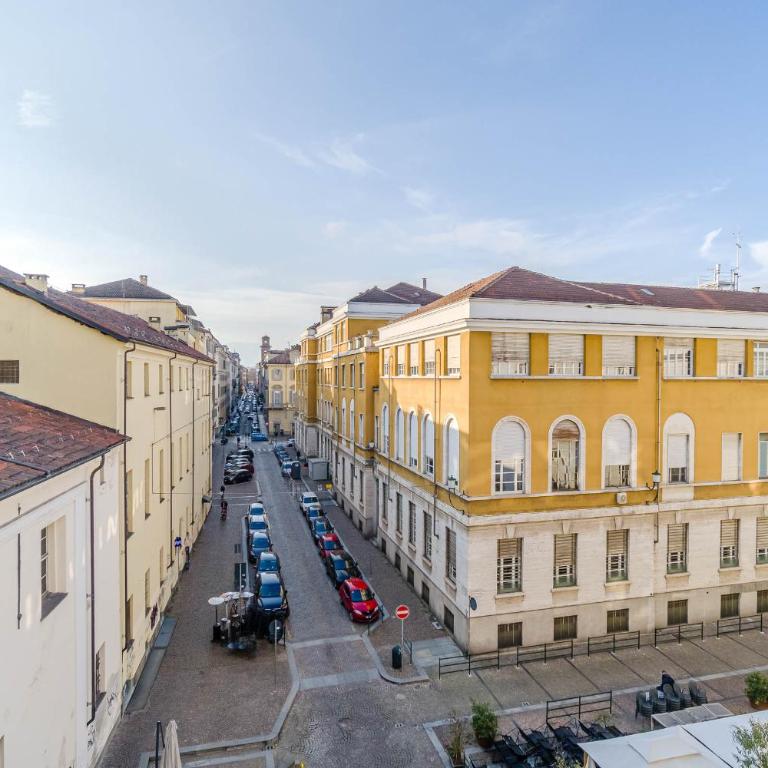 GuestHost - Casa ElleBI in the Heart of Turin - Two-Bedroom Apartment - 17
