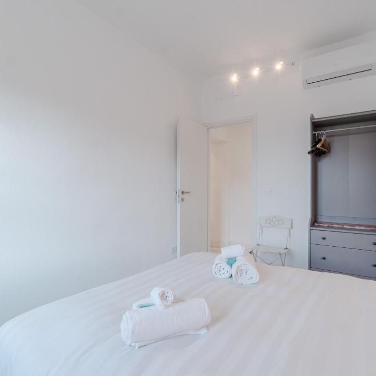 GuestHost - Casa ElleBI in the Heart of Turin - Two-Bedroom Apartment - 10