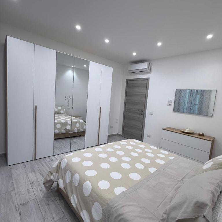 AlbaHouse - Appartamento con 2 Camere da Letto - 10