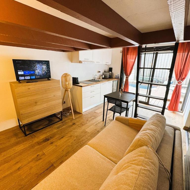 Havre du Bassin avec piscine et studio indépendant - Maison 3 Chambres - 2