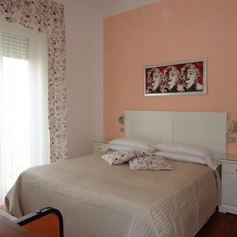 Hotel La Gioiosa - Camera Matrimoniale - 9