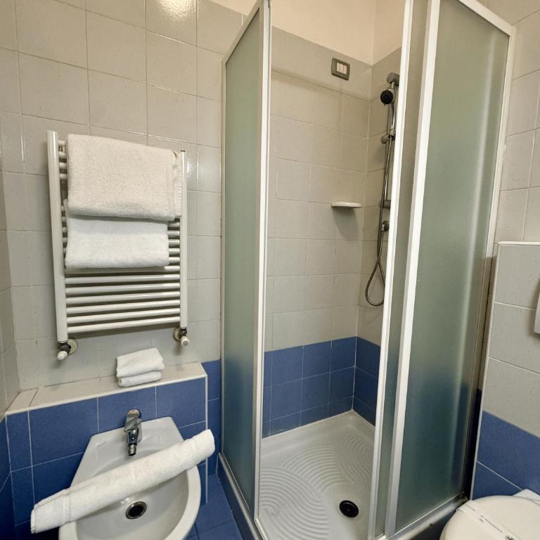 Miramonti Simple Stay - Camera Budget Matrimoniale/Doppia con Letti Singoli - 7