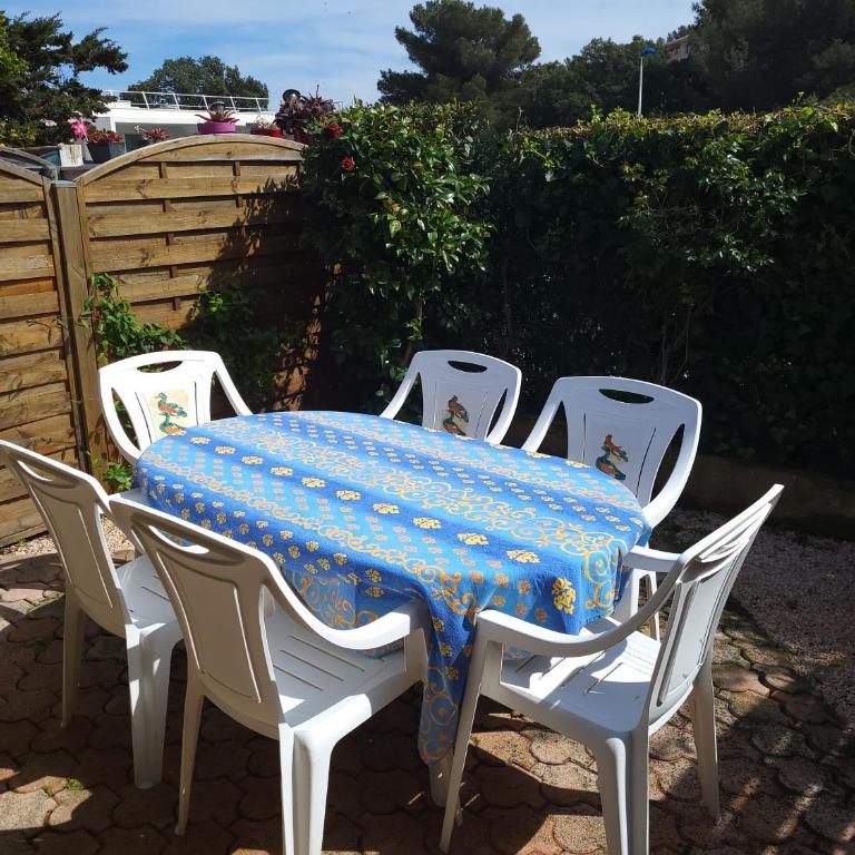 Au petit bonheur parking gratuit - Two-Bedroom Apartment - 27