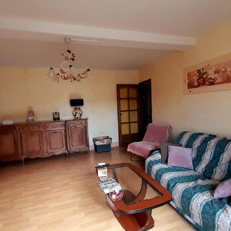 Voiron grande maison - Three-Bedroom House - 16