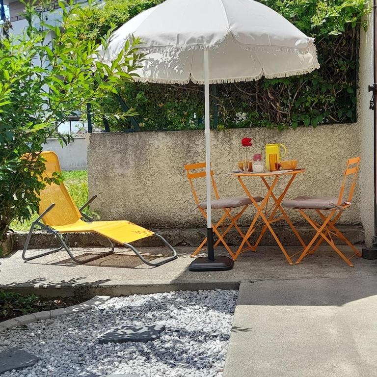 Voiron grande maison - Three-Bedroom House - 18