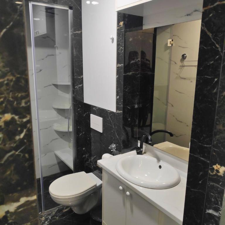 Apartmani Đurović - Deluxe One-Bedroom Apartment - 22