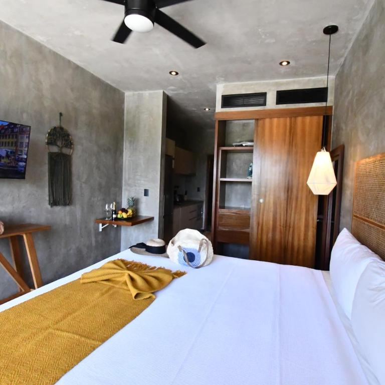 TUK Fuego Studio in Tulum by The Spot Rentals - Studio with Balcony - 15