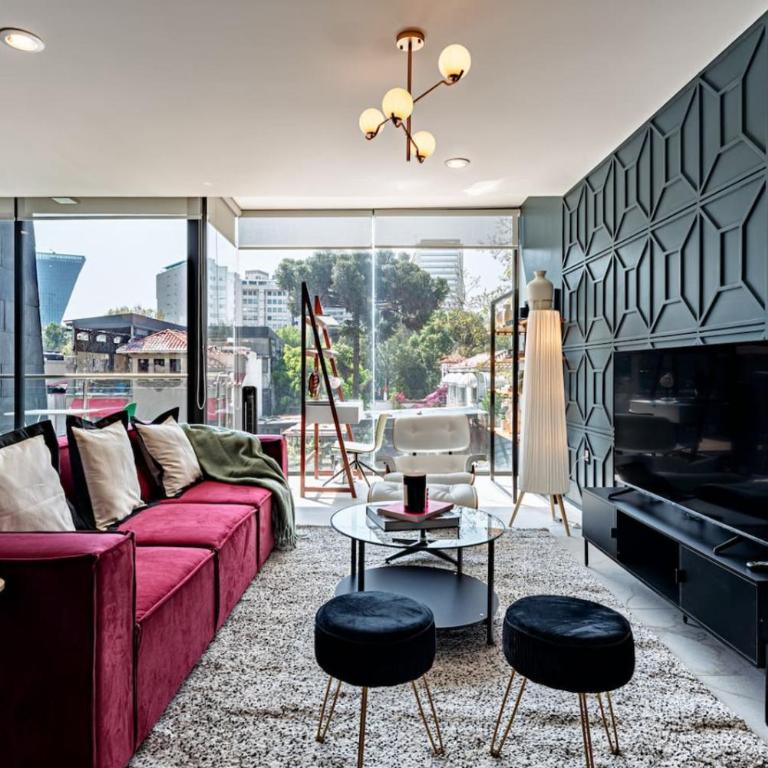 Bright Stylish Retreat with Private Balcony and WiFi - Apartamento - 3