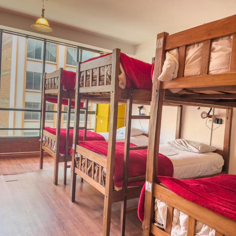 Lobo Hostel La Paz - Cama en habitación compartida de 8 camas - 7