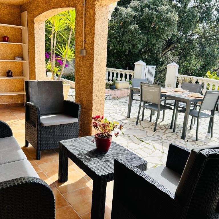Appartement Fréjus calme vue dégagée verdure - Appartement 1 Chambre - 11
