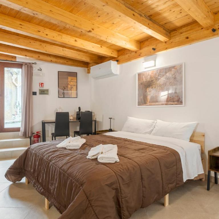La carbonaia rooms in Agrigento - Camera Familiare con Bagno Privato - 9