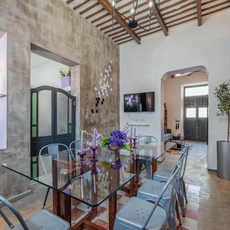 Casa Lila - Three-Bedroom Villa - 11