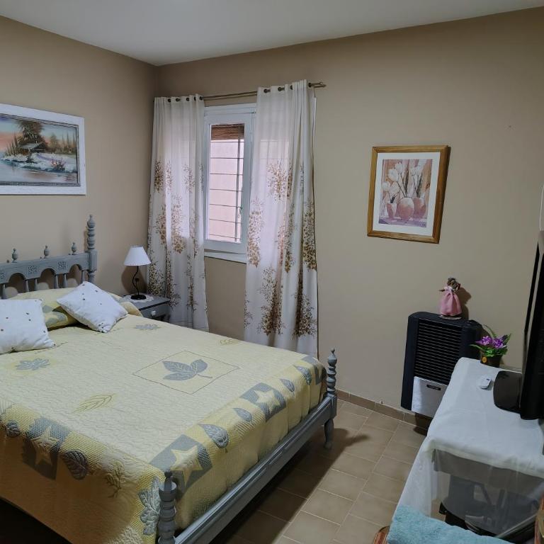 Casa confortable con muy buena ubicación - Casa de 3 dormitorios - 18