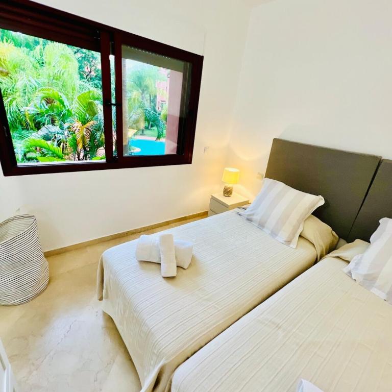 Marbella Alicate Beach & Luxury Los Monteros - Three-Bedroom Apartment - 20
