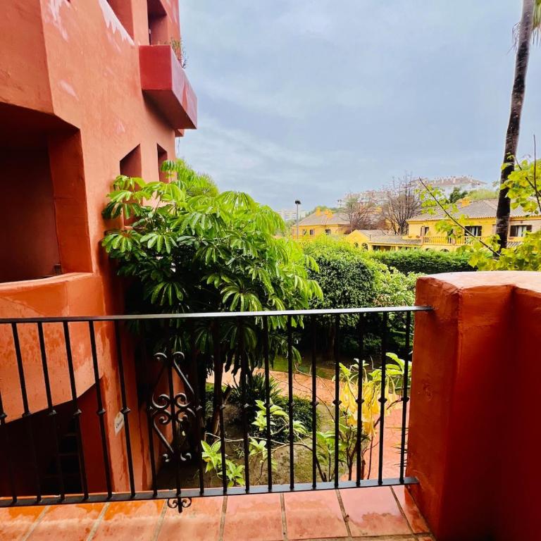 Marbella Alicate Beach & Luxury Los Monteros - Three-Bedroom Apartment - 25